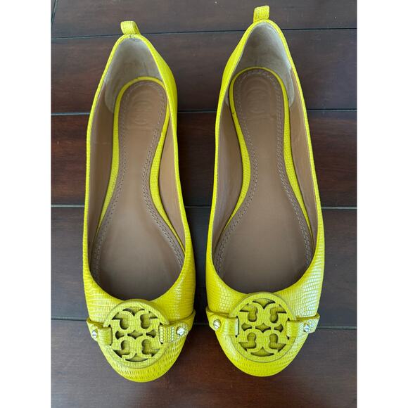 Tory Burch Abby Ballet Flats Yellow Tumbled Leather Women’s 8M Logo Cap Toe EUC - Picture 1 of 10